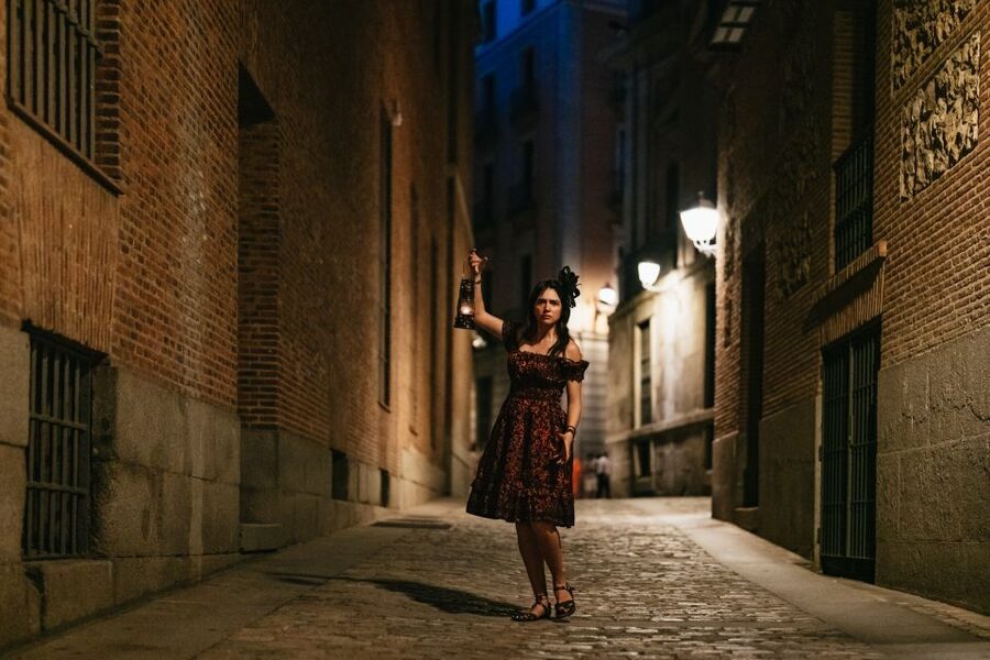 Madrid: Spanish Inquisition and Legends Evening Walking Tour - The Spanish Inquisition through personal stories