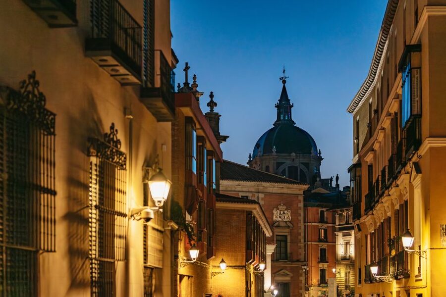 Madrid: Spanish Inquisition and Legends Evening Walking Tour - Who will enjoy this most