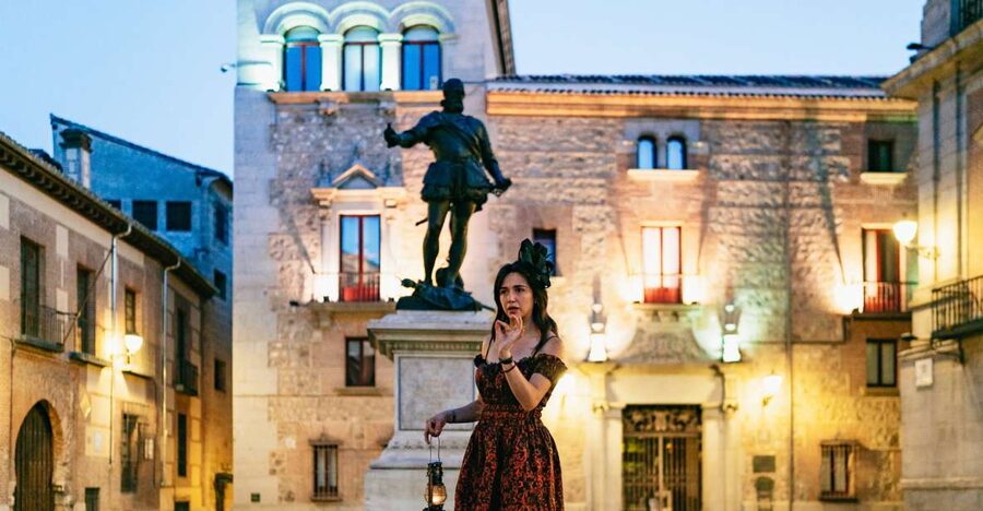 Madrid: Spanish Inquisition and Legends Evening Walking Tour - Meeting the lantern beside Orpheus