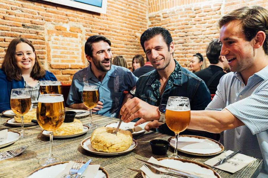 Madrid: Tapas Food Tour with Drinks and Food - Finishing near Plaza Mayor