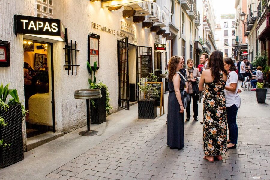 Madrid: Tapas & Wine Tasting Tour with Local Guide - Stop three: the social heart of the crawl