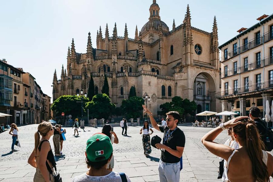 Madrid: Toledo & Segovia Full Day Guided Tour with Alcázar - Why this Madrid day trip works