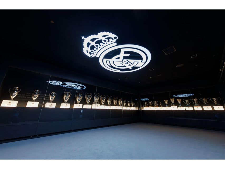 Madrid: Tour Bernabéu Entry Ticket - Changing Rooms, Medical Areas, and the Route to the Pitch