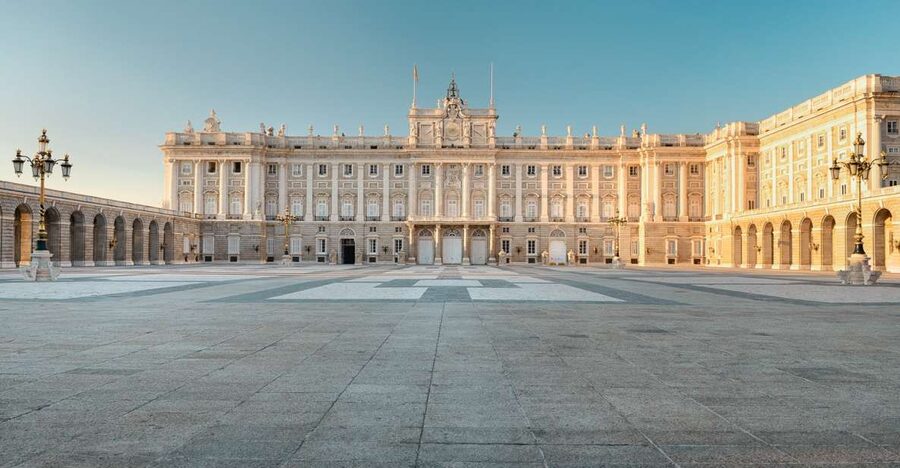 Madrid: Visit to the Royal Palace & Walking Tour of the City - Why the Royal Palace deserves your morning
