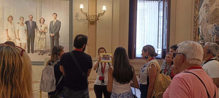 Madrid: Visit to the Royal Palace & Walking Tour of the City - Why skip-the-line does not mean no waiting