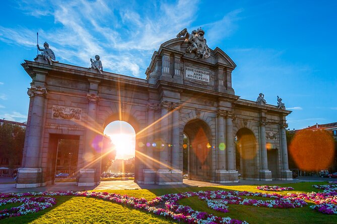 Madrid Walking Tour from Puerta del Sol to Retiro Park - Cibeles Fountain and Palacio de Cibeles