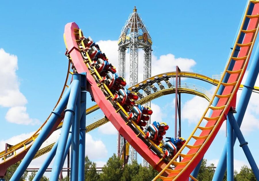 Madrid: Warner Park Entry Ticket - What kind of park is Parque Warner Madrid?
