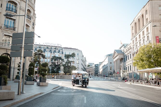 Madrid Welcome Tour with Local Guide in Eco Tuk Tuk Private - Why a Madrid tuk-tuk tour works well