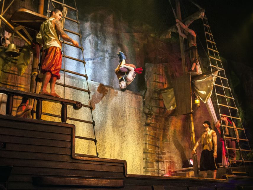 Magaluf: Pirates Adventure Dinner Show Ticket - What dinner includes, and where it falls short