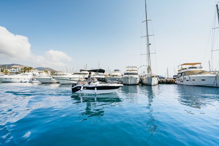 Malaga: Boat Rental without a License for Dolphin Watching - Weather, motion, and the limits of a small boat
