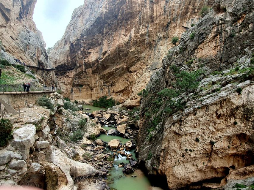 Málaga: Caminito del Rey Guided Tour with Transportation - Break time at the end of the route