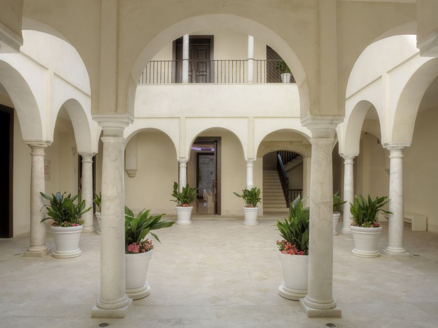 Málaga: Carmen Thyssen Museum Ticket - Precious style paintings offer a different mood