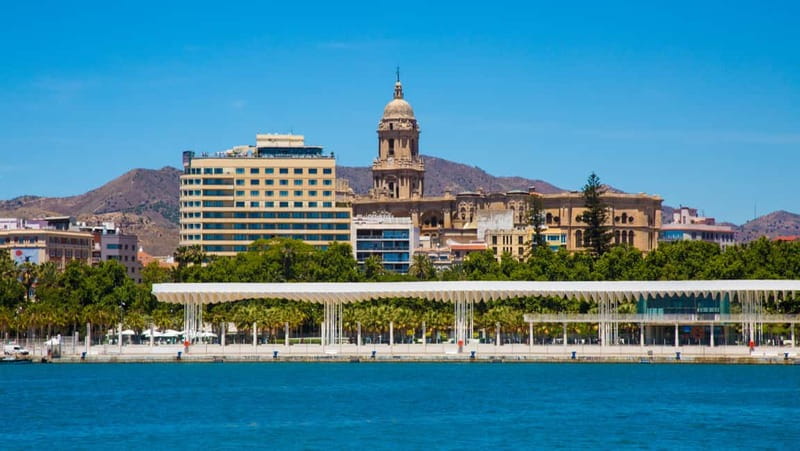 Malaga: Castle Hill and Fisherman Village E-Bike Tour - Why an e-bike is the right tool for Malaga