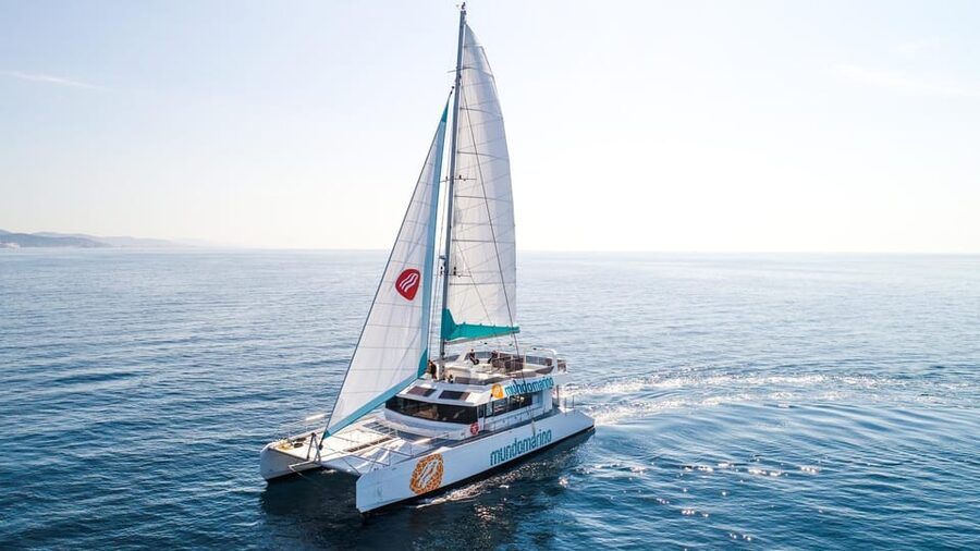 Malaga: Catamaran Sailing Cruise with Swimming & Optional DJ - Quick points to know