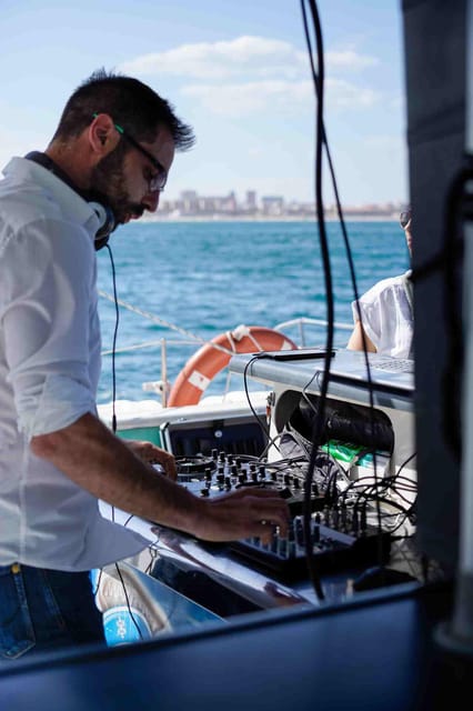 Malaga: Catamaran Sailing Cruise with Swimming & Optional DJ - The swimming stop and what it really involves