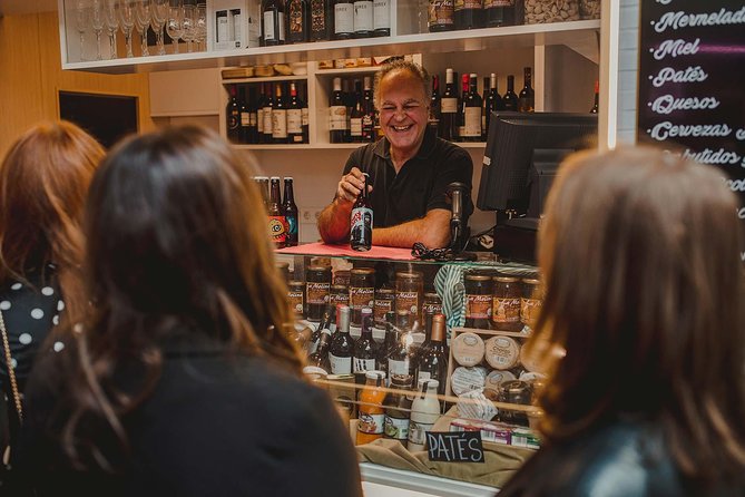 Málaga Evening Tapas Crawl Tour by Food Lover Tour - Four stops, one proper Málaga dinner