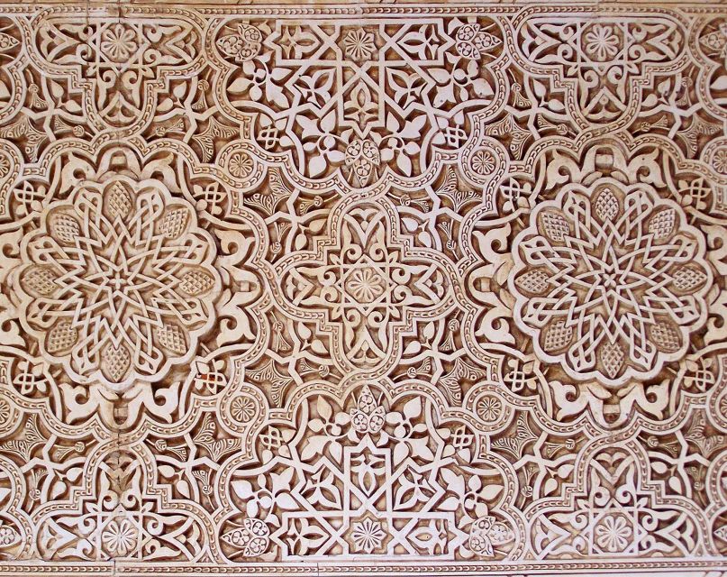 Malaga: Granada Day Trip with Alhambra, Palaces and Gardens - Who should book this Alhambra excursion?