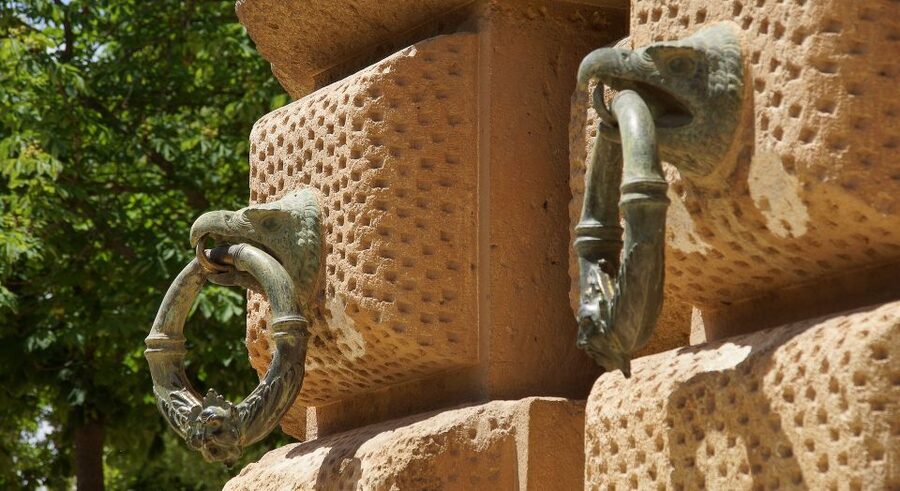 Malaga: Granada Day Trip with Alhambra, Palaces and Gardens - Is $111 a fair price?