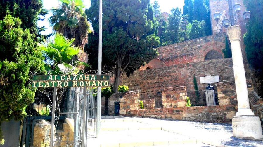 Málaga: Historic Center Tour with Local Guide - Key points at a glance