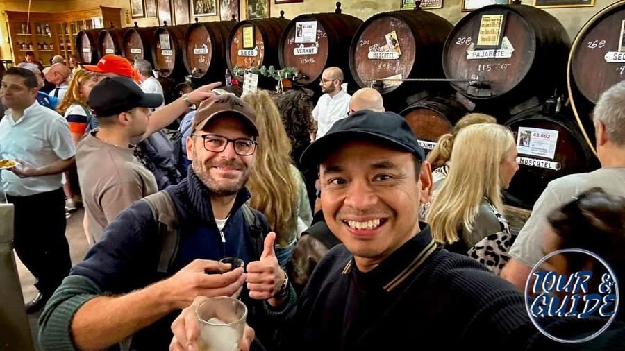 Málaga: Historic Center Tour with Local Guide - Atarazanas Market and the taste of local life