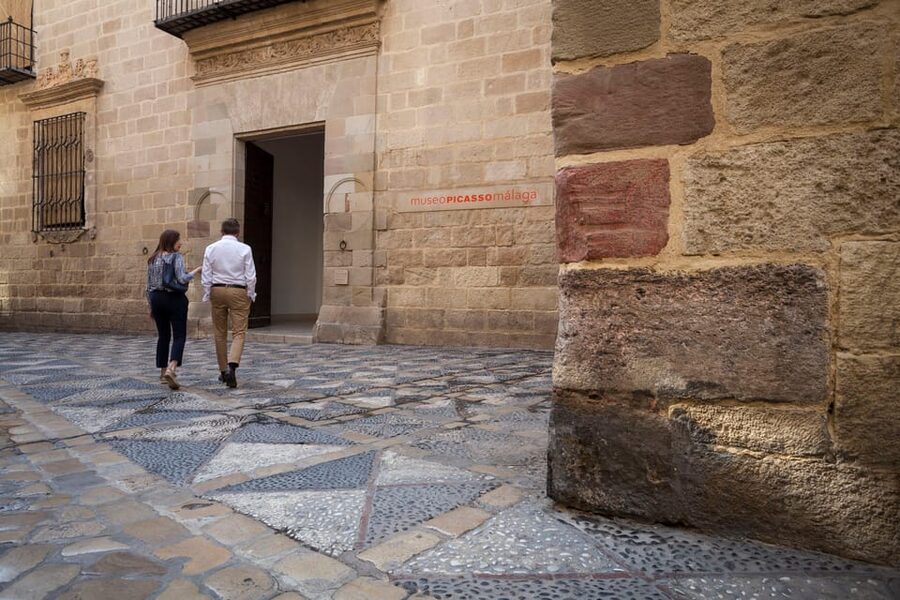 Málaga: Museo Picasso Málaga Entry Ticket - Temporary exhibitions add value to the ticket