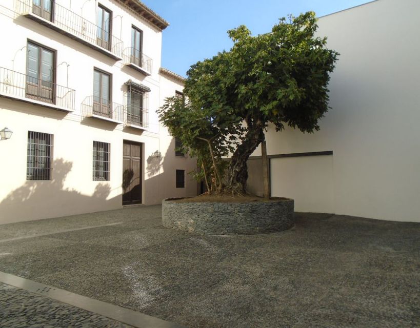 Malaga: Picasso Museum Guided Tour with Skip-the-Line Ticket - How the 90-minute guided visit works