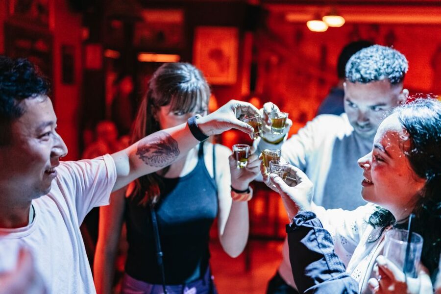 Malaga: Pubs and Clubs Crawl - What the Guides Add to the Experience
