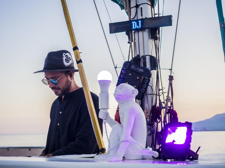 Malaga: Sailing Catamaran Sunset Cruise with Live DJ & Drink - A Romantic Cruise That Is Not Strictly Romantic