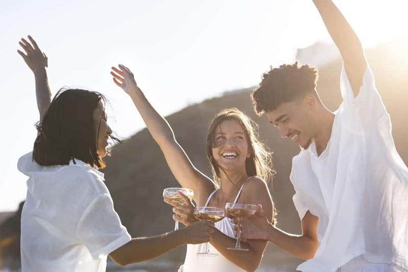 Malaga: Sailing Catamaran Sunset Cruise with Live DJ & Drink - The Best Seat: Front Nets or Main Deck?