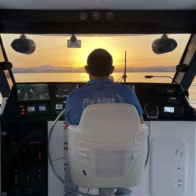 Málaga: Sunset Catamaran Trip - Should you book the Málaga sunset catamaran?
