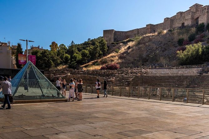 Malaga Tour with Cathedral, Alcazaba and Roman Theatre - What the guides add to the experience