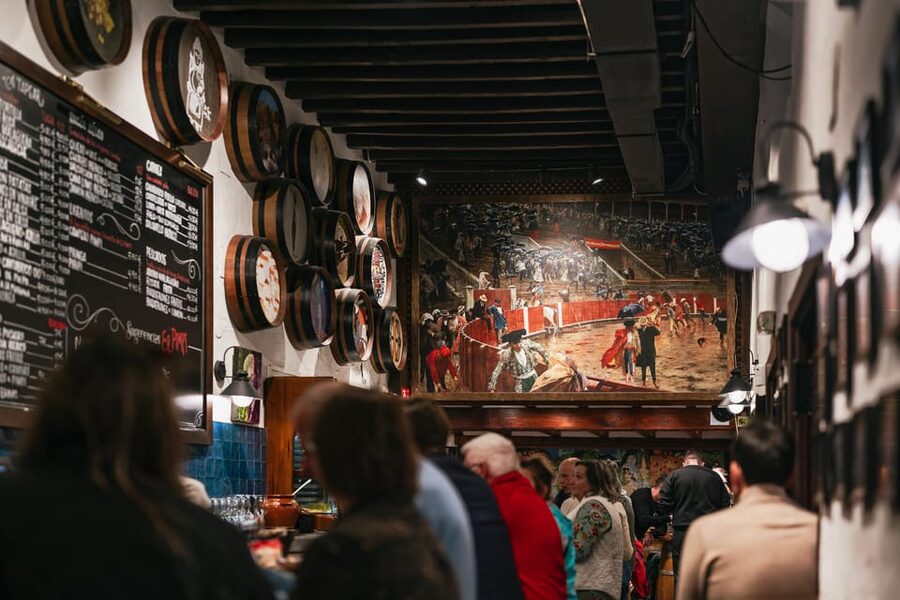 Málaga: Traditional Andalusian Tapas and Wine Tour - Ending in a traditional tavern with vermouth