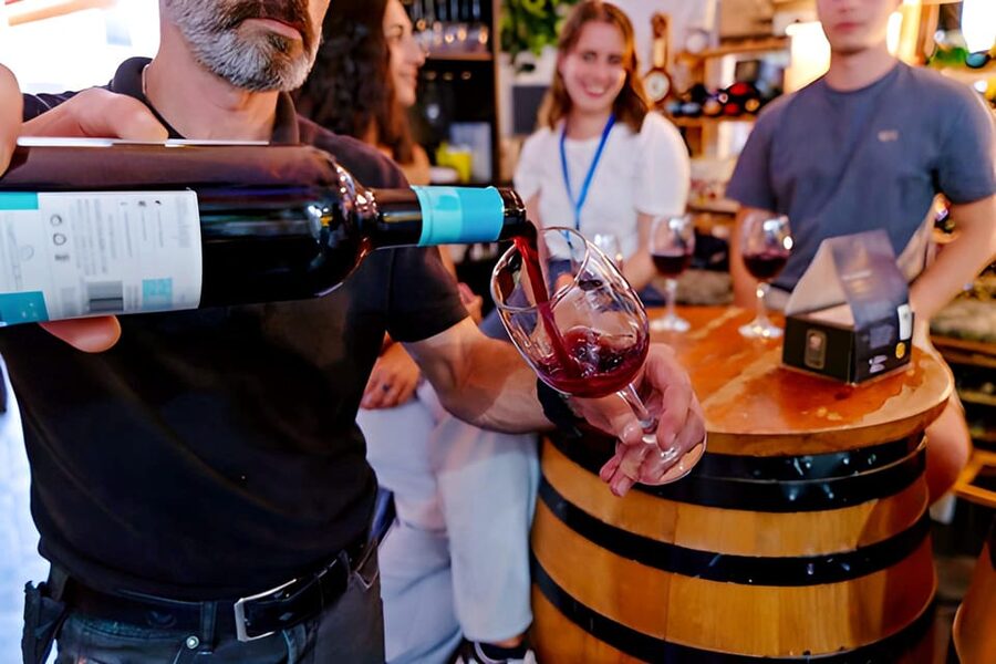 Malaga: Wine and Tapas Tour with Tastings and Drinks - Key points to know before you go