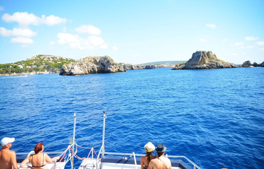 Mallorca: 2-Hour Coastline & Malgrat Islands Catamaran Tour - The 20-minute swim stop
