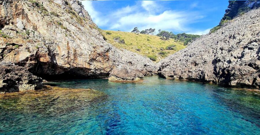 Mallorca Alcudia: Jack Sparrow Cave Jet Ski Tour - What this Alcudia jet ski trip is really like