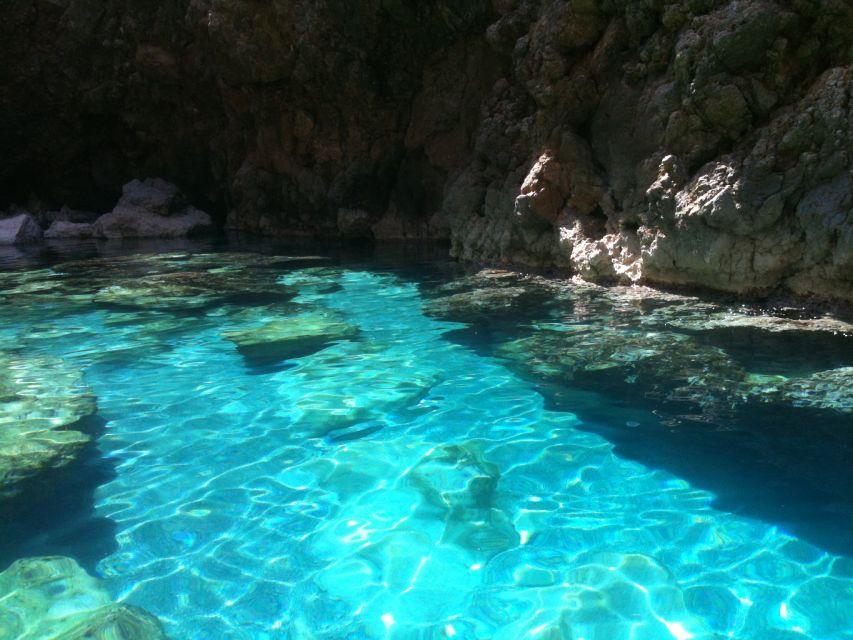 Mallorca : Blue Cave Boat Tour with Snorkeling - Group size, comfort, and the guide