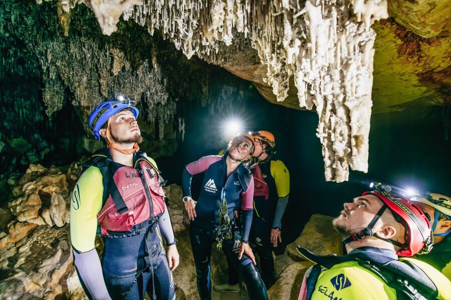 Mallorca: Cova des Coloms Caving Trip with Hotel Transfer - Should you book Cova des Coloms?