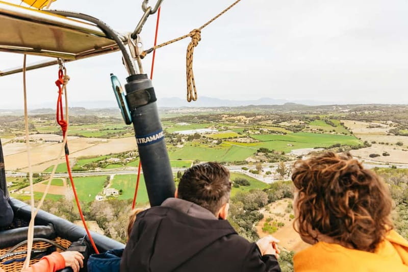 Mallorca: Hot Air Balloon Flight with Private Options - Watching the Balloon Inflate