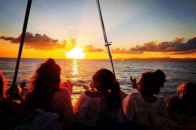 Mallorca Sailing Adventure with Snorkeling, Snacks & Drinks - What Comes With the Boat Lunch