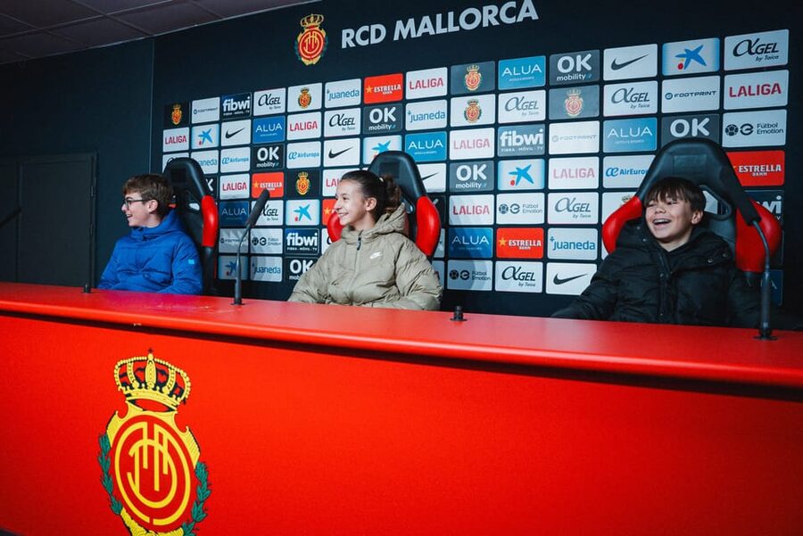 Mallorca: Son Moix Stadium Guided Tour - Stepping Onto the Pitch at Son Moix