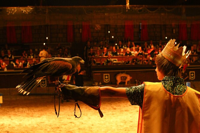 Medieval San Miguel castle with dinner-Show in South Tenerife - How long does the entertainment hold up?