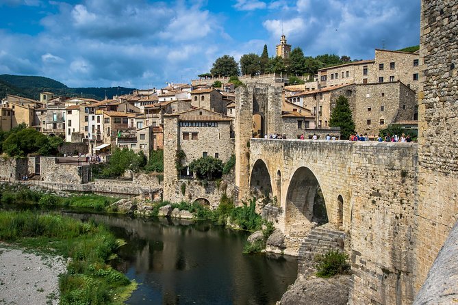 Medieval Three Villages Small Group Day Trip from Barcelona - What the $119.72 price delivers