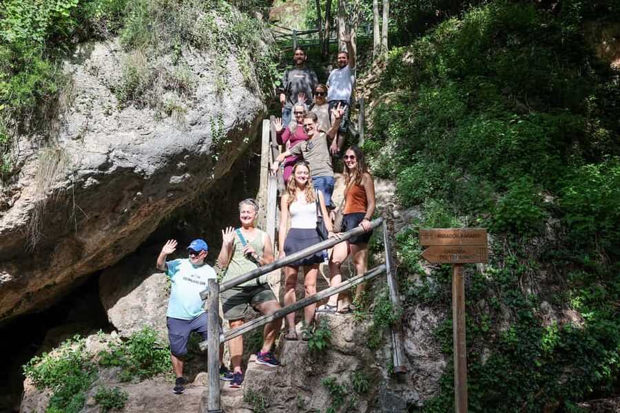 Montanejos Thermal Springs and Waterfall, food included - Who should book this Montanejos day trip?