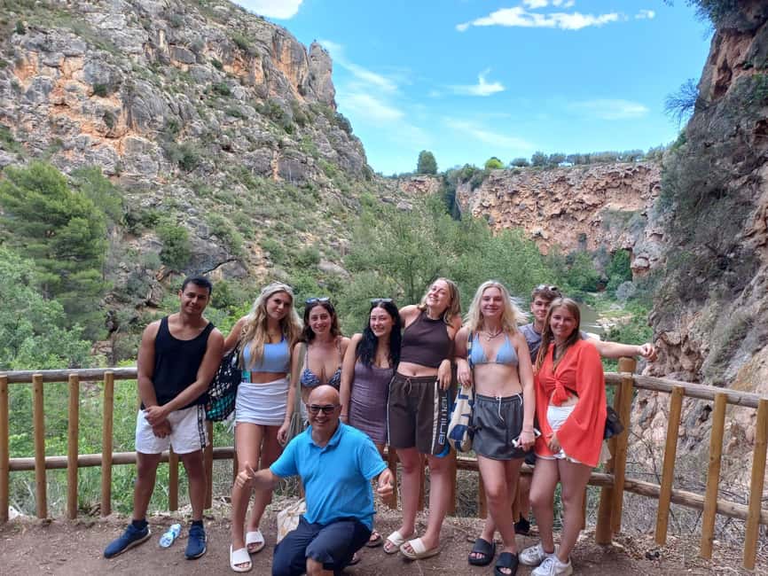 Montanejos Thermal Springs and Waterfall, food included - How the guides shape the day