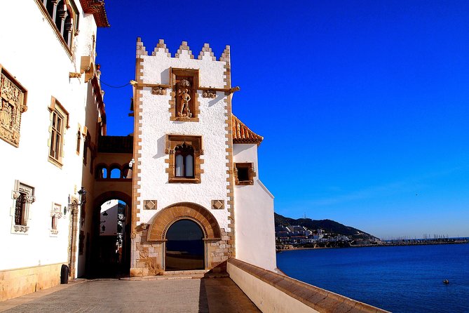 Montserrat Monastery with Easy Hike & Sitges Tour from Barcelona - Why the guides make a difference