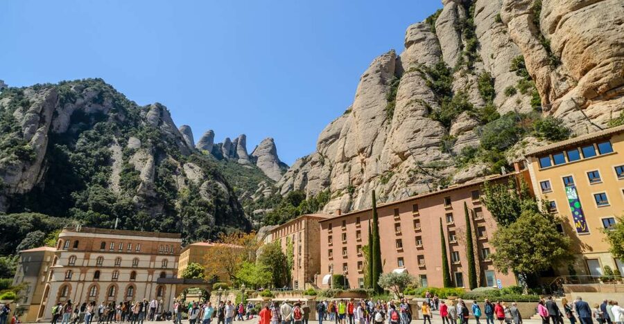 Montserrat Museum and Monastery Entry Ticket - Reaching the monastery from Barcelona