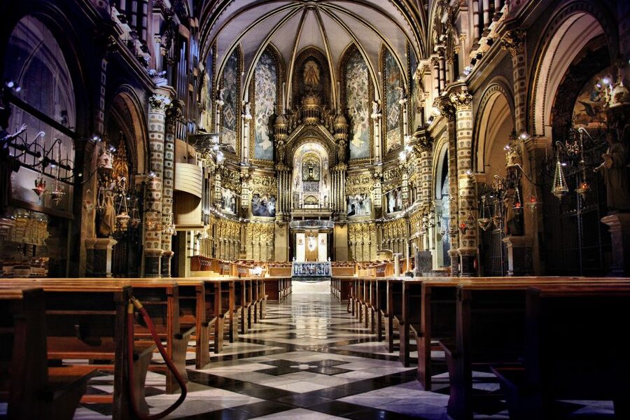 Montserrat Museum and Monastery Entry Ticket - Food, shops, and the practical side of a long day