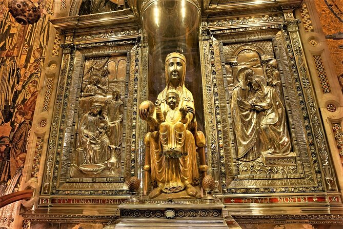 Montserrat with Cog-Wheel Train & Black Madonna Priority Access - Choosing your one hour of free time
