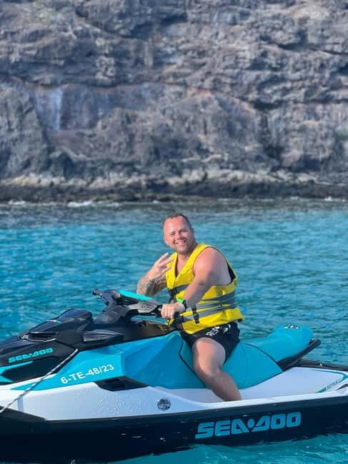 Morro Jable: Guided Jet Ski Safari (without license) - The guides are a big part of the value