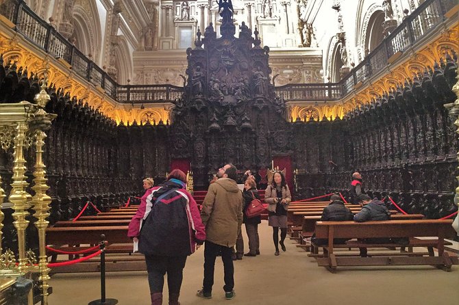 Mosque-Cathedral, Alcazar & Jewish Quarter with Tickets - Guides, headsets, and the human side of the tour